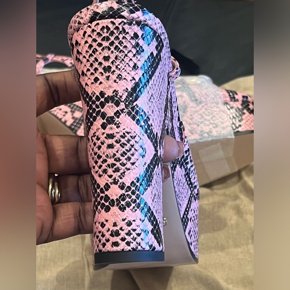 Brand new full set.Gucci python calf print leather,horsebit platform sandals - Picture 4 of 6